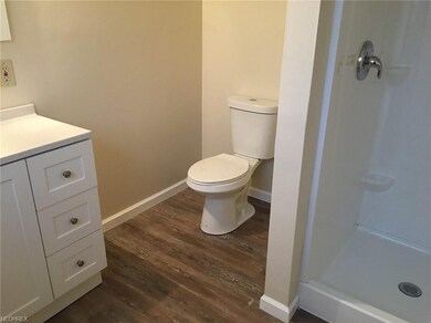 1911 E 39th St, Lorain, OH 44055 - photo 5