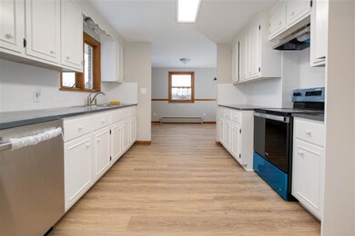 11 Ida Cir, Rochester, NH 03868 - photo 5