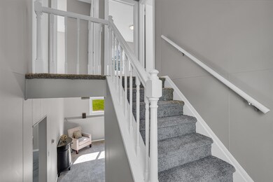 3821 Burchfield Dr, Lansing, MI 48910 - photo 7