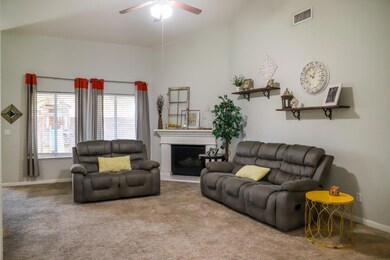 3131 N Bridle Ave, Fresno, CA 93727 - photo 4