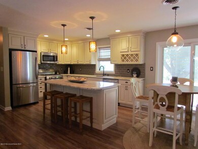 22 Peach Blossom Ln, Middletown, NJ 07748 - photo 2