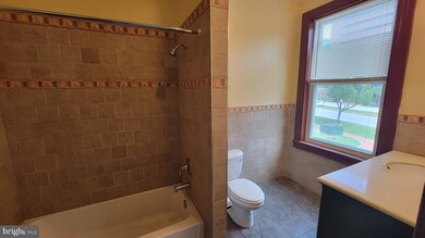 804 Hollins St unit 2ND FLOOR, Baltimore, MD 21201 - photo 6