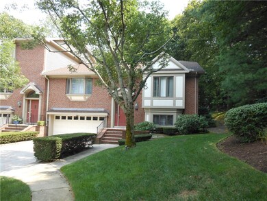 106 Dean Ridge Ct, Cranston, RI 02920 - photo 2
