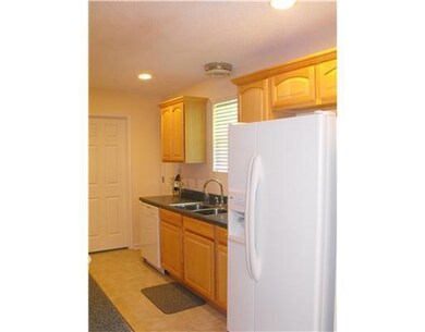 Kitchen. This spacious & bright galley kitchen has
