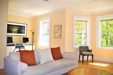 63 Saint Botolph St unit 4, Boston, MA 02116 - photo 2