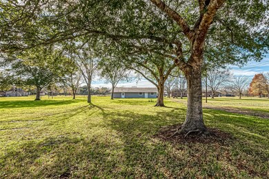 166 Hastings Cir, Alvin, TX 77511 - photo 5