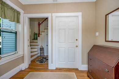 19 Chestnut St unit 1, Wakefield, MA 01880 - photo 4