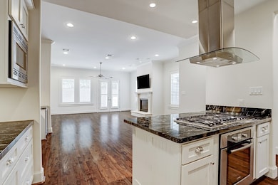 1909 Woodhead St, Houston, TX 77019 - photo 3