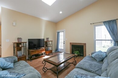 522 Fessler Ave, Naperville, IL 60565 - photo 5