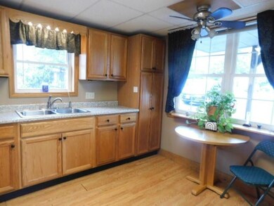 239 U S 3, Lincoln, NH 03251 - photo 6