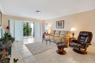 1707 Living Room_HD