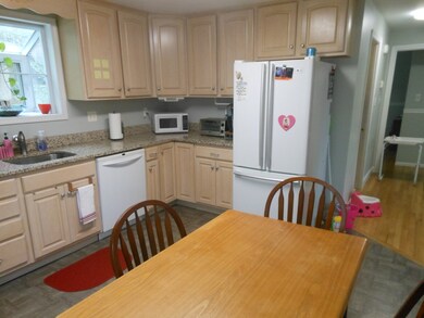 15 Walker Rd, Peabody, MA 01960 - photo 3