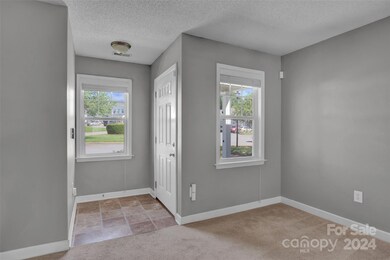 943 Barracuda Ave, Statesville, NC 28677 - photo 6