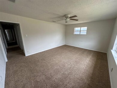 1016 W Gandy St unit 4, Denison, TX 75020 - photo 3