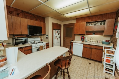 907 5th St, Pawnee, OK 74058 - photo 7