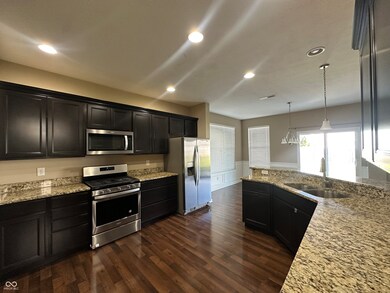 1994 Shadow Creek Blvd, Columbus, IN 47201 - photo 6