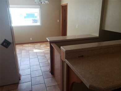 900 W Saint Louis Ave, Effingham, IL 62401 - photo 7