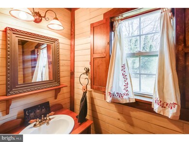 21 S Chestnut Ct, Perkasie, PA 18944 - photo 5