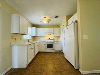 2010 SW Beauregard St, Port Saint Lucie, FL 34953 - photo 4