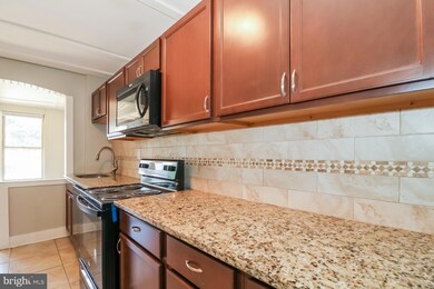 109 Riverthorn Rd, Middle River, MD 21220 - photo 5