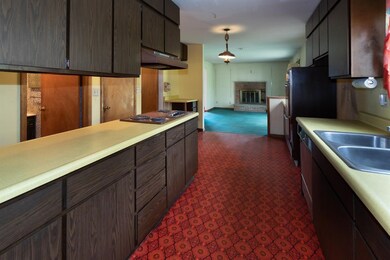 Kitchen looking to family room