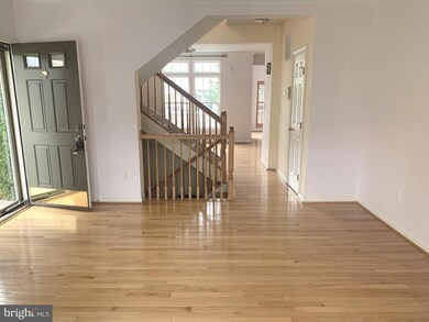 2428 Knapps Way, Odenton, MD 21113 - photo 5