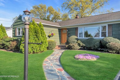 12 Richard Ln West Long Branch