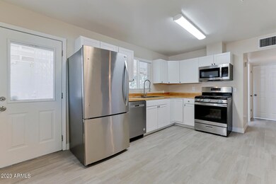 216 S Hobson unit A, Mesa, AZ 85204 - photo 5