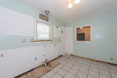 12765 W Grove Ave, Waukegan, IL 60085 - photo 2