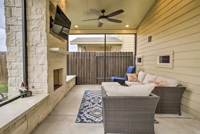 1810 Don Alejandro, Houston, TX 77091 - photo 2