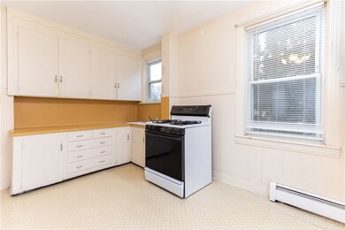 26 Cottage St, Cranston, RI 02910 - photo 5