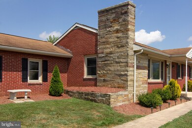 22010 Jefferson Blvd, Smithsburg, MD 21783 - photo 2