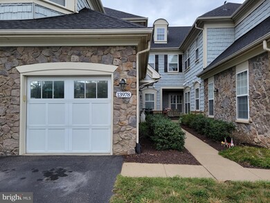 13978 Greendale Dr unit 8, Woodbridge, VA 22191 - photo 2