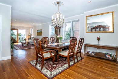 Wykagyl Country Club Apartments unit B-6Q, New Rochelle, NY 10804 - photo 2