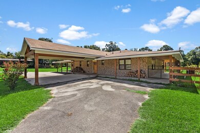 14818 Walker Rd, Conroe, TX 77302 - photo 2