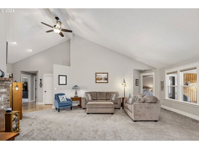 Living Room-Vaulted Ceilings