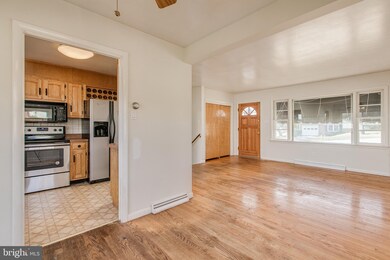 18542 Orchard Hills Pkwy, Hagerstown, MD 21742 - photo 5