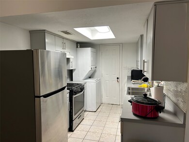 5927 Black Maple Ln, Houston, TX 77088 - photo 6