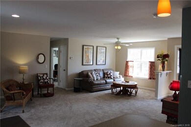 229 Chestnut Ln, Statesville, NC 28625 - photo 2