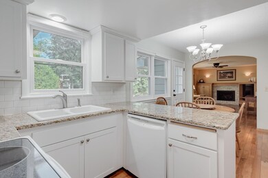 17720 Leemans Ct, Minnetonka, MN 55345 - photo 7