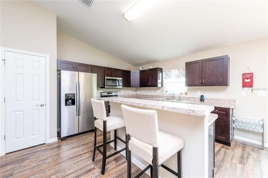 Kitchen with Breakfast Bar (12'3