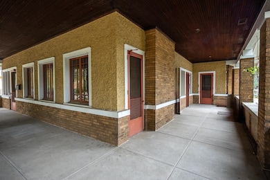 1817 N Parkway, Memphis, TN 38112 - photo 3