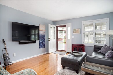 59 Silvercup Cir, West Warwick, RI 02893 - photo 2