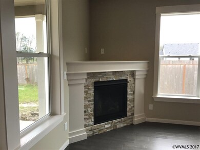 2242 NE Evergreen Ave, Albany, OR 97321 - photo 5