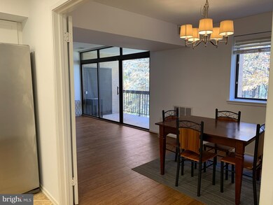 1658 Parkcrest Cir unit 301, Reston, VA 20190 - photo 5