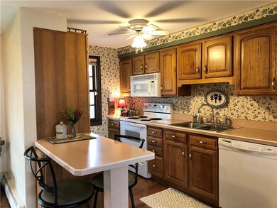 Convenient Breakfast Bar... is perfect for your mo