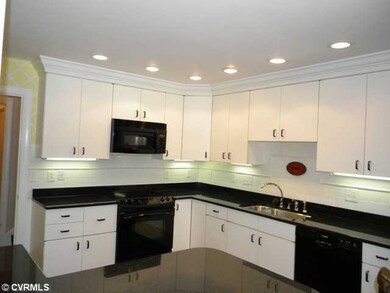 Kitchen - beautiful white tile backsplash