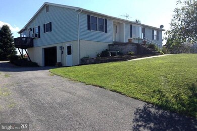 1275 Candice Ln, Chambersburg, PA 17201 - photo 4