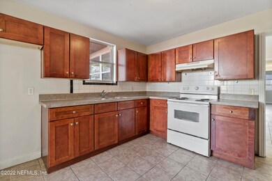 5507 Norde Dr W, Jacksonville, FL 32244 - photo 3