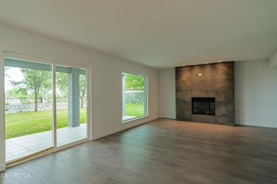 11212 Leo Collins Dr, El Paso, TX 79936 - photo 5